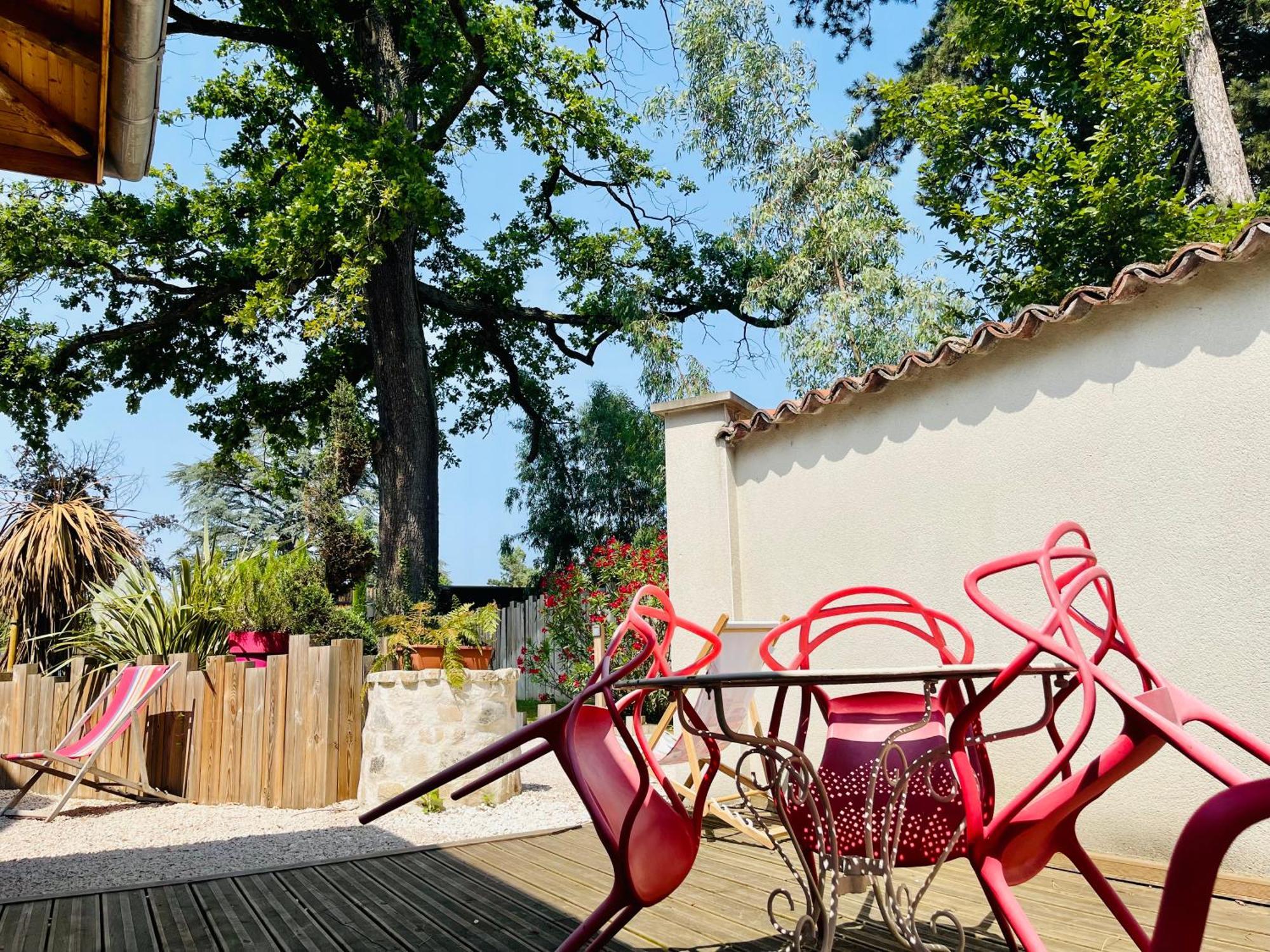 Aux Tourelles 1888 - Tres Proche Lyon Bed & Breakfast Tassin-la-Demi-Lune Exterior foto
